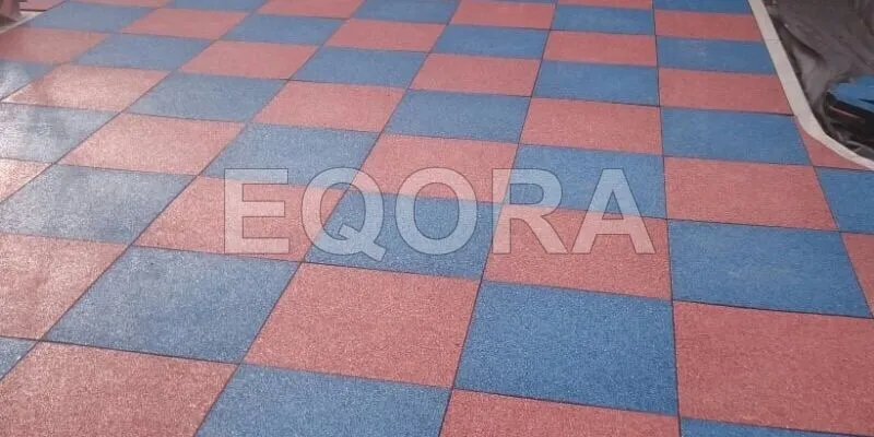 Резиновое покрытие из крошки для автосервисов в Чесме
